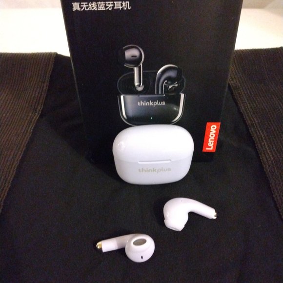 Lenovo wireless earphone - Picture 1 of 4